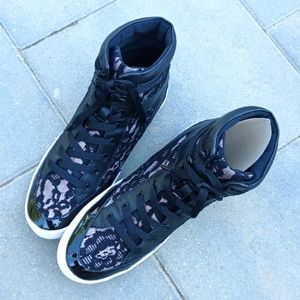 EUC R Minkoff 🥾 high tops